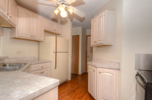 798 Burning Trl, Carol Stream IL  60188-9188 exterior