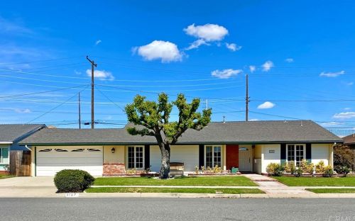 9197 El Cortez Ave, Santa Ana, CA 92708-2701