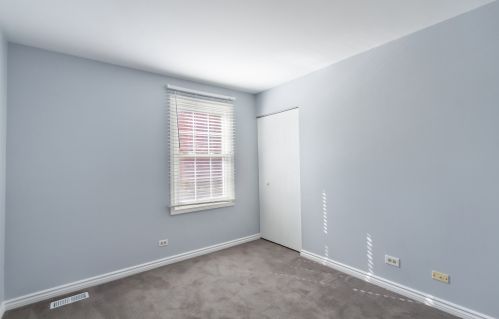 1109 Rockport Dr, Carol Stream IL  60188-2984 exterior