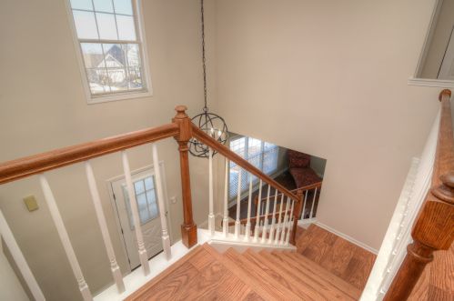 1198 Knollwood Dr, Carol Stream IL  60188-2943 exterior