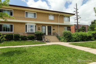 9154 Lincolnwood Dr, Evanston IL  60203-1619 exterior