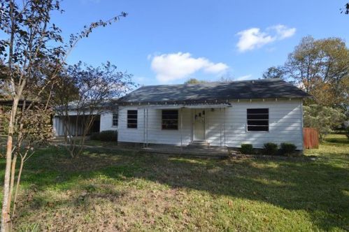 806 Marshall St, Waco, MS 38753-9500