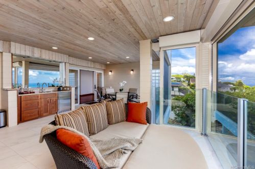 5140 Maunalani Cir, Honolulu HI  96816-4020 exterior
