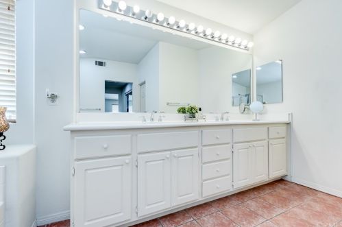 730 Halliday St, Anaheim CA  92804-3129 exterior