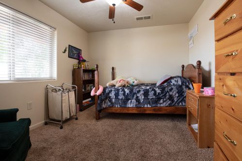 272 Main St, Kayenta UT 84738-6240 exterior