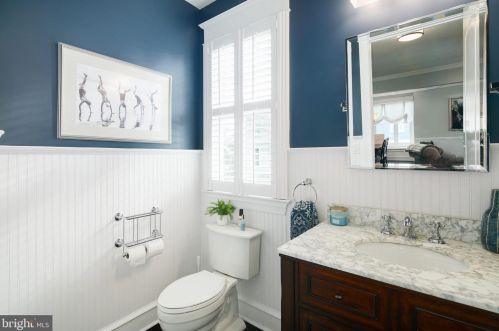 415 Washington Ave, Tavistock NJ 08033-3340 exterior