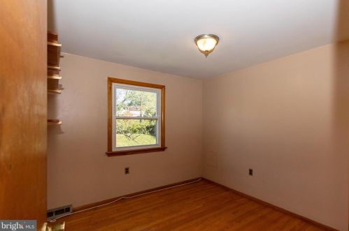 426 Holiday Dr, Aberdeen MD  21001-1813 exterior