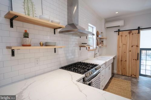 116 Ross St, Lancaster PA  17602-1927 exterior