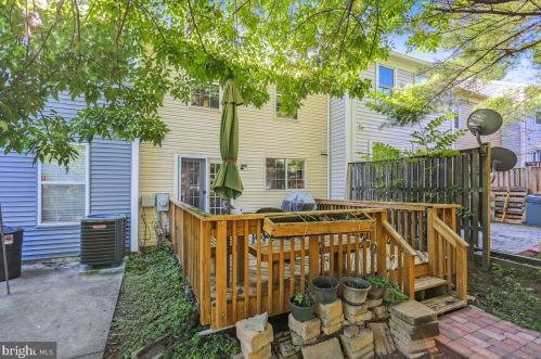 5 London Brg Ct, Silver Spring MD 20906-5713 exterior