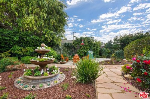 1109 Cedar St, Glendale CA  91207-1728 exterior