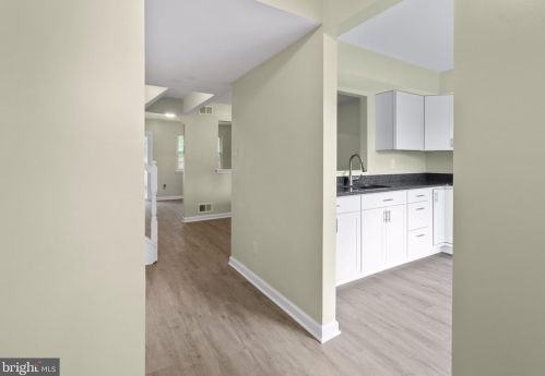 22 Villanova Ct, Erial, NJ 08081-1955