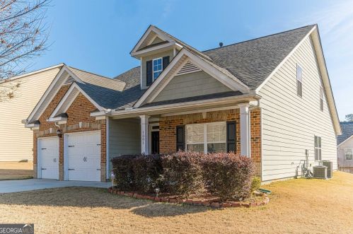 1301 Rose Terrace Cir, Loganville, GA 30052-9046