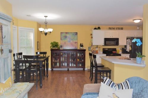 200 Stoneforest Dr, Holly Springs, GA 30189-7066