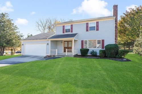 130 Hamilton Dr, Warwick, RI 02818-2156