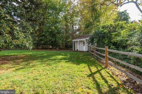 2407 Starcrest Dr, Silver Spring MD 20904-5459 exterior