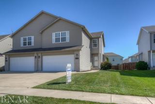 1200 Onyx Ln, Normal, IL 61761-9375