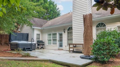 602 Brookside Pass, Holly Springs GA  30188-6053 exterior