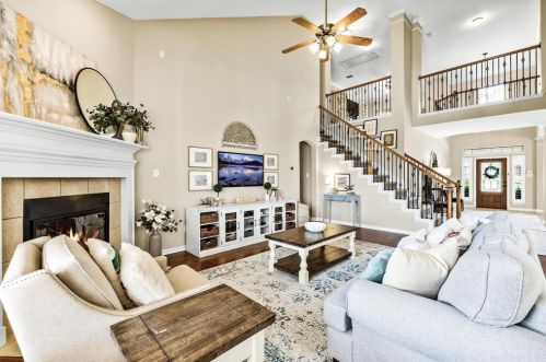 4311 Oak Bluff Ln, Garland, TX 75048-6646