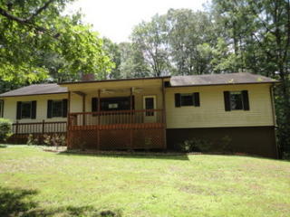 1527 Goldmine Rd, Dawsonville, GA 30534-2320