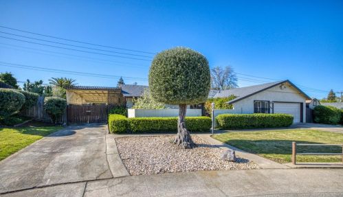 7562 Tipperary Way, Citrus Heights, CA 95610-6533