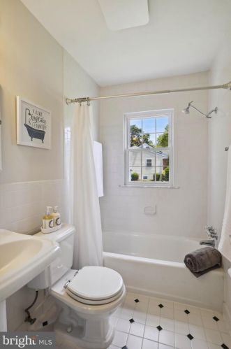 10401 Grandin Rd, Silver Spring MD 20902-3812 exterior