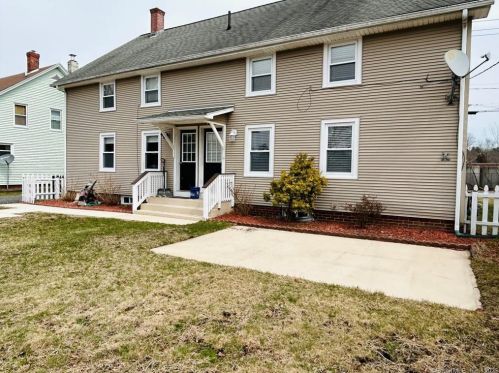 15 Sayles Ave, Killingly, CT 06241-1609