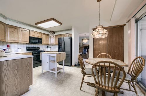 5246 Jebel Way, Aurora CO 80015-5209 exterior