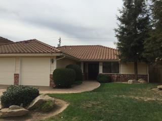 1838 Sundance Ln, Madera, CA 93637-9200