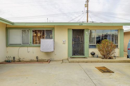 1129 Avenue, Lancaster, CA