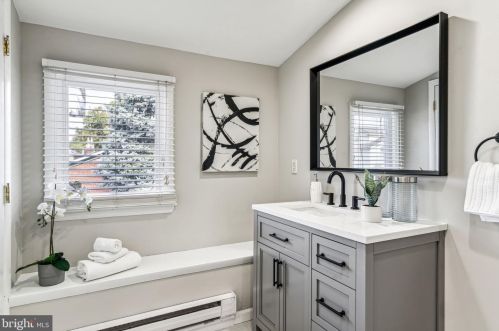 140 Gay St, Philadelphia PA  19127-1310 exterior