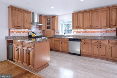 261 State Rd, Princeton NJ  08540-1412 exterior