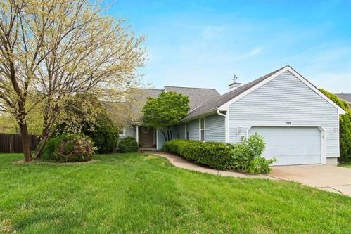 120 Brookridge St, Leavenworth, KS 66043-1406