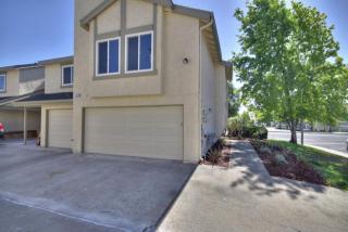 1302 Daniel Ct, Milpitas, CA 95035-3757