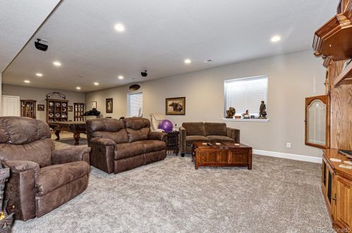 6571 Addison Way, Aurora CO 80016-4162 exterior