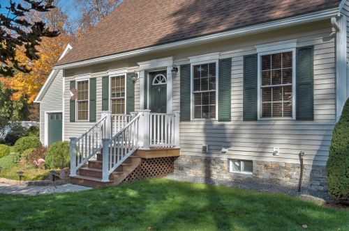 46 Queens Rd, Keene, NH 03431-2132