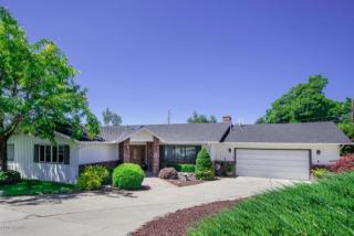 8 41st Ave, Yakima, WA 98908-3209