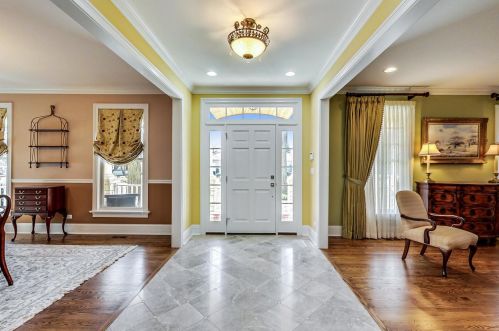 1766 George Ct, Glenview, IL 60025-5059