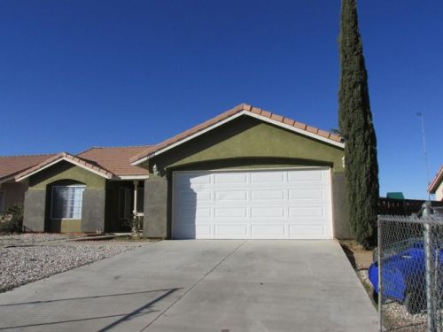11642 Begonia Rd, El Mirage, CA 92301-3685