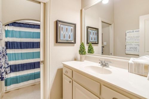 405 Sterling Dr, Fort Worth TX  76126-2461 exterior