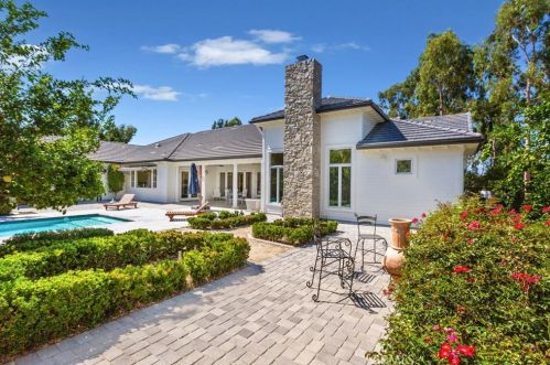 1015 Tiger Tail Dr, Riverside CA  92506-5423 exterior