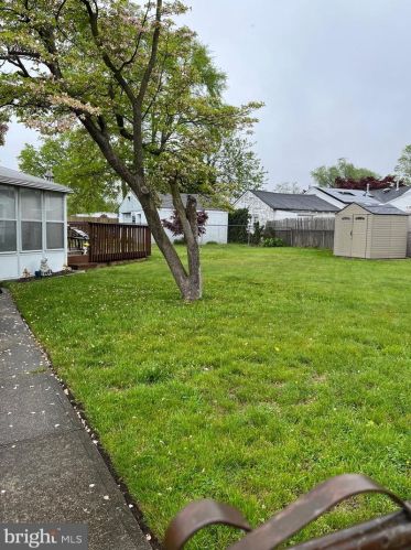 204 Samdin Blvd, Trenton NJ 08610-3934 exterior