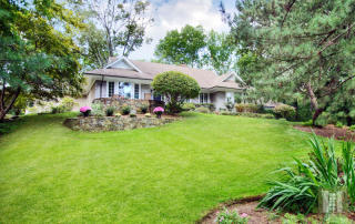 7 Homewood Ln, Tokeneke, CT 06820-6109