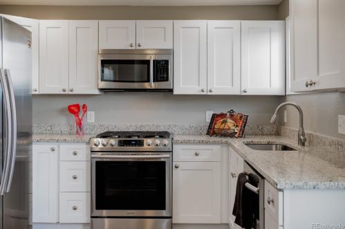 10101 9 Dr, Aurora CO 80215-5766 exterior