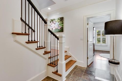 206 Montag Cir, Atlanta GA  30307-5504 exterior