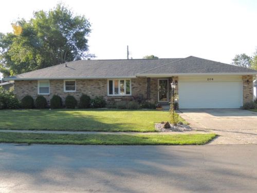 204 Briar Ln, Mattoon, IL 61938-2004