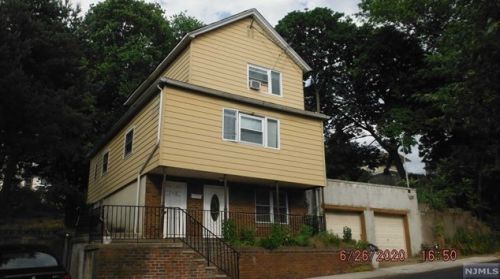 114 Hackensack Ave, Ridgefield Park, NJ 07660-1435