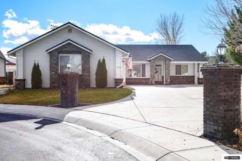 880 Longleaf Pl, Minden, NV 89423-4610