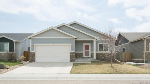 851 Village Dr, Milliken, CO 80543-3132