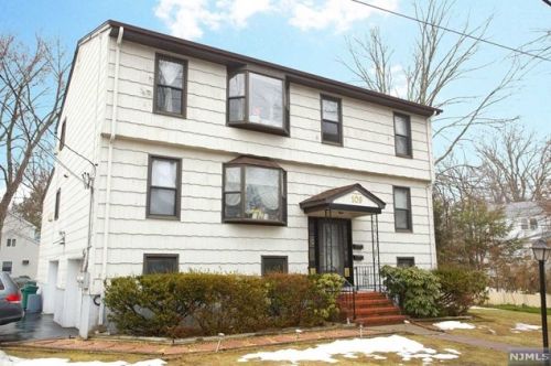 109 Sanial Ave, Rockleigh, NJ 07647-2129