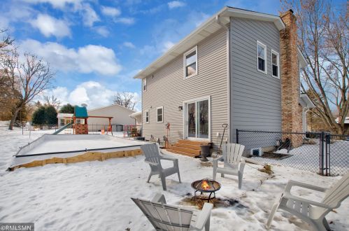 4258 Dunrovin Ln, Saint Paul MN 55123-1725 exterior